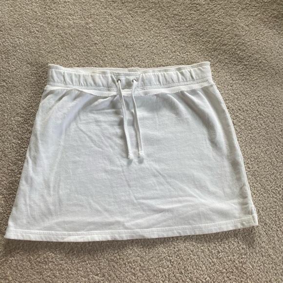 Juicy Couture White Mini Skirt - Picture 2 of 3